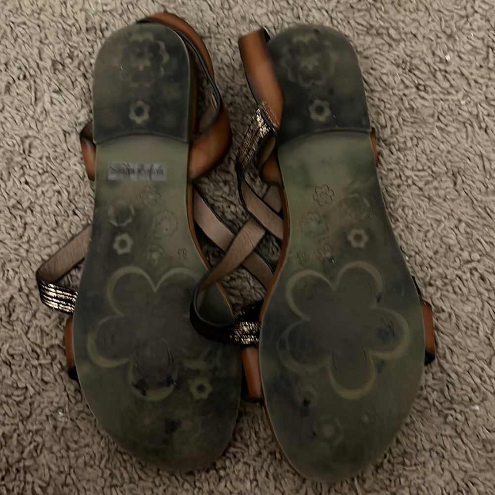 Sandals - Picture 2 of 2